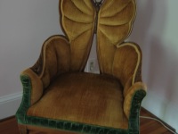 butterfly-chair-in-house-before